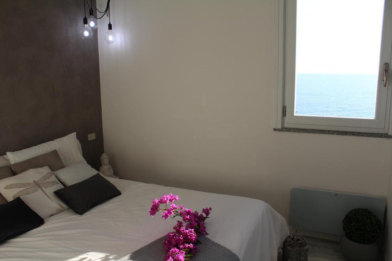 Conca Verde C21- Beach Front Little Villas Pool, Private Jacuzzi Sea View Andora Exterior photo